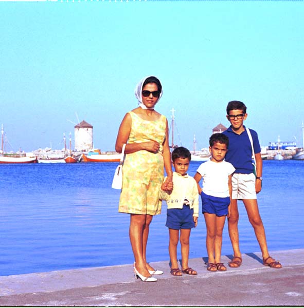 1967 Mum, Sebouh, Ara, Souren Brindisi