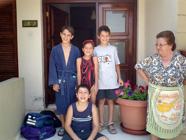 2003, Marie medzmama and grandchildren