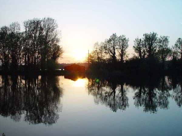 2006 May Near Sonning Lock