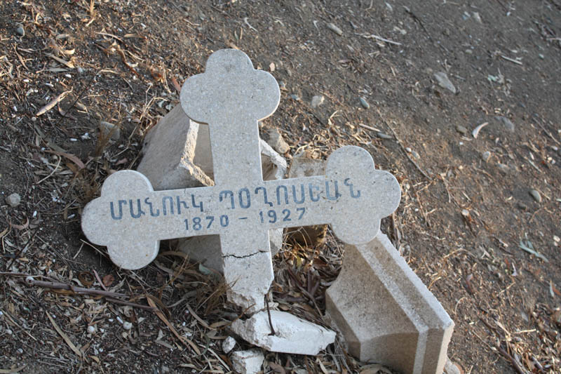 20081018_Armenian Cemetery_1400